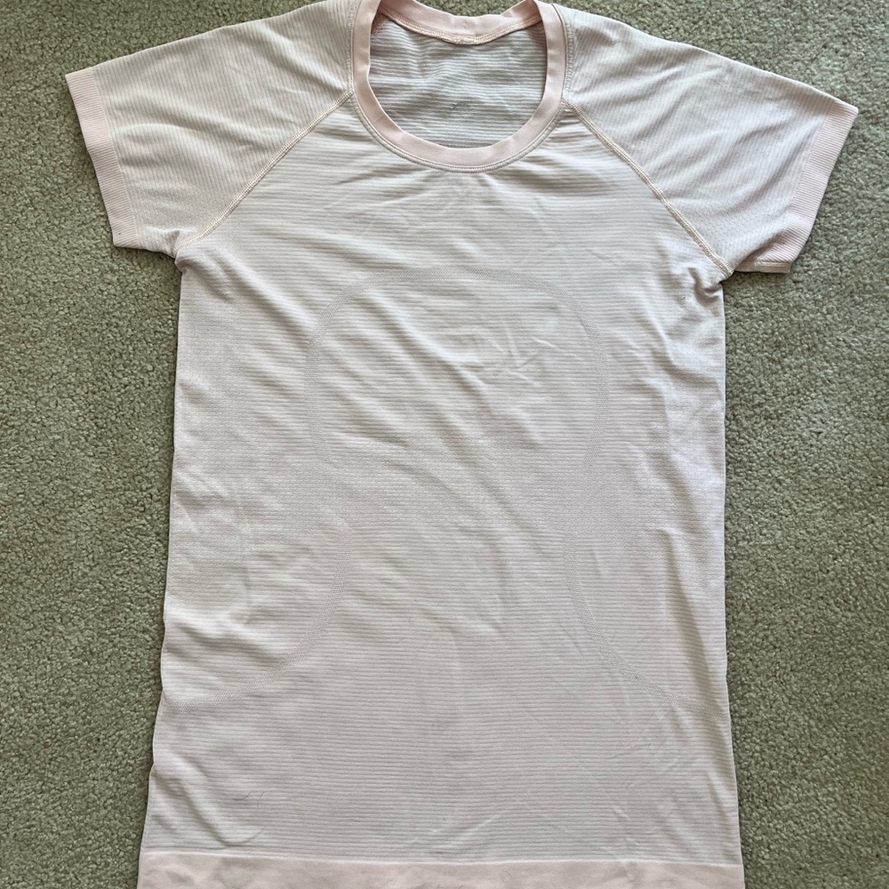 lululemon athletica Light Pink swiftly